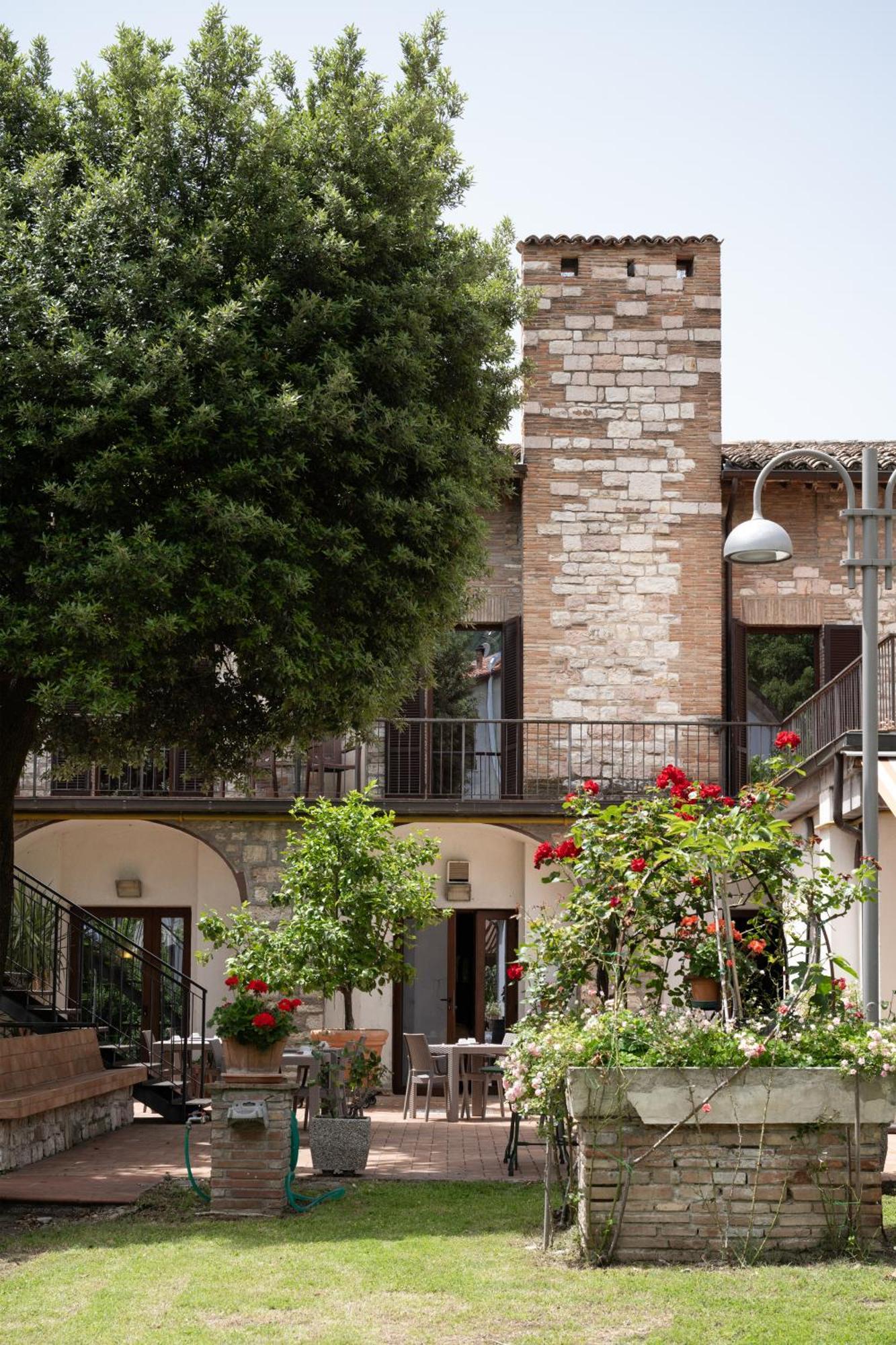 Hotel San Marco Gubbio Exterior foto